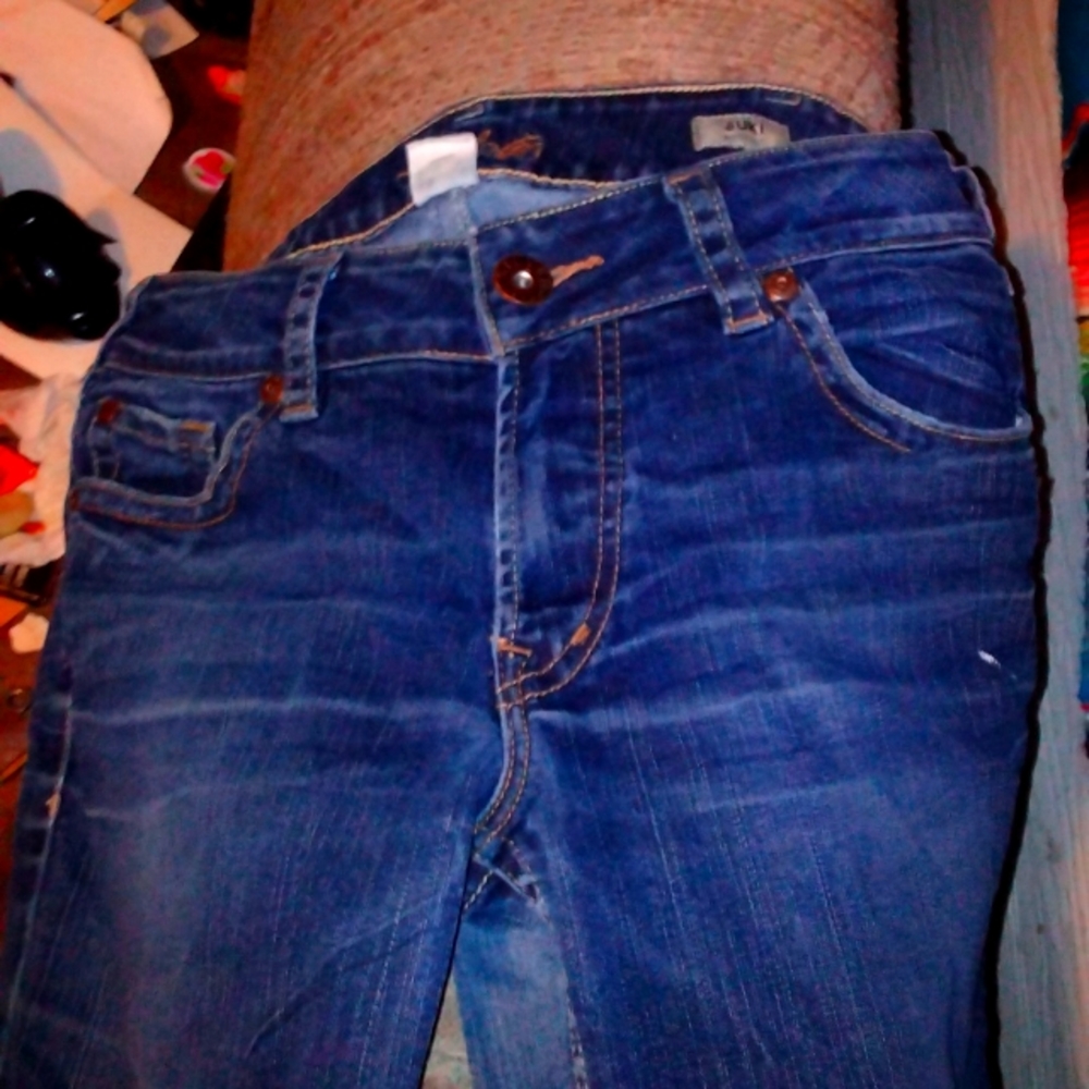 SILVER JEANS Women's Suki Mid-Rise Bootcut Jeans with White Stitching. Size 27